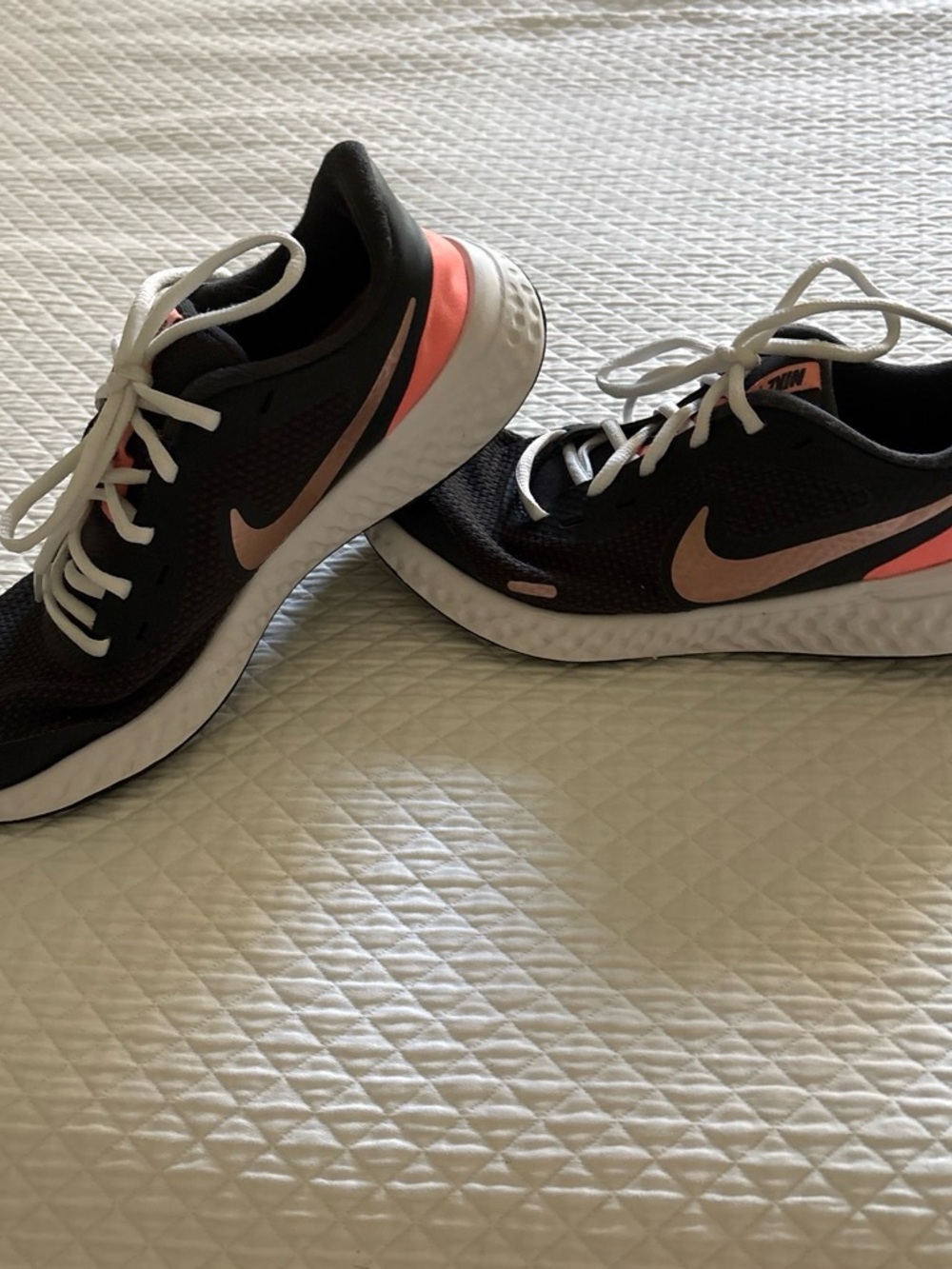 Nike Women's Athletic Sneakers in Black with Coral Accents and White Soles